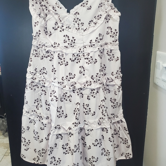 Floral Print Ruffle Dress - Picture 6 of 10